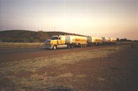 tn_Roadtrain1.jpg (5768 bytes)